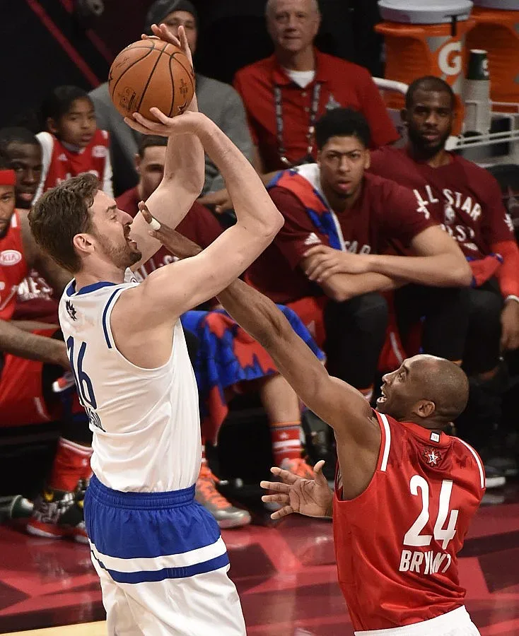 Кобе разплака 20 000 в Торонто