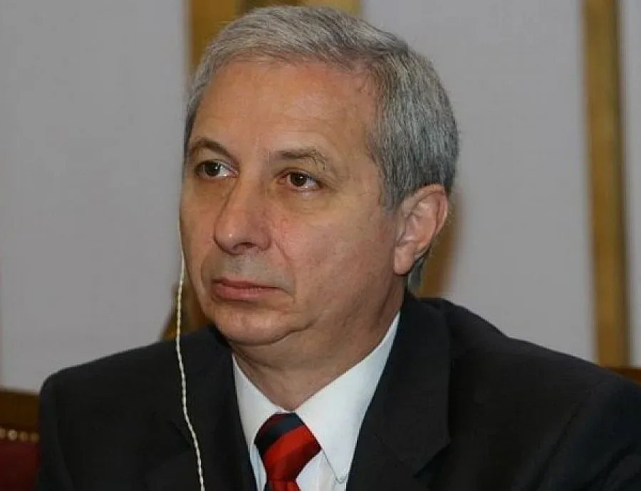 Огнян Герджиков с Гранд При от Правосъдните награди