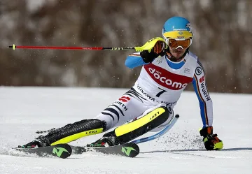 Нойройтер с първа победа за сезона в слалома