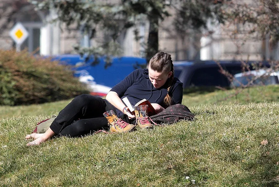 До 23 градуса за началото на седмицата 