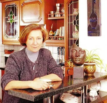 Японският император сваля шапка на Нешка