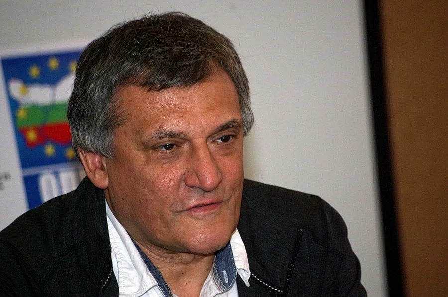 Петър Диков с курс по общинско управление