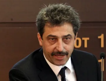 Цв. Василев имал апетити  към бизнеса на Манчев