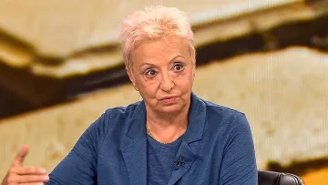 Топ пиарът Диана Дамянова пред „Стандарт“:  Търговията на АПС е Джейхан  Ибрямов да остане с имунитет