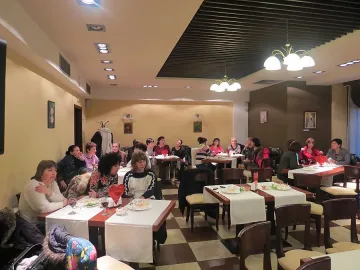 Читалище зарадва дами с концерт за Св. Валентин