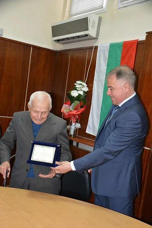 Ветеран от войната стана почетен гражданин