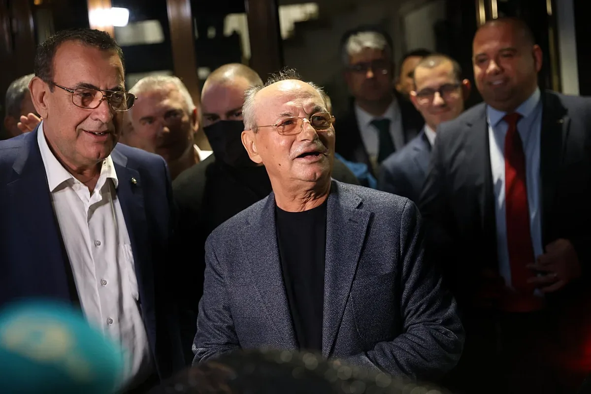 Нова наглост! Деребеите поискали и Фонд "Земеделие"