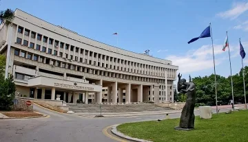 МВнР: Избягвайте рискови пътувания в Гърция