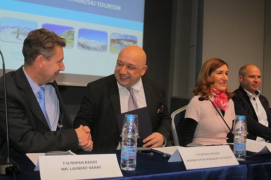 Спорт за децата по пистите иска Кралев