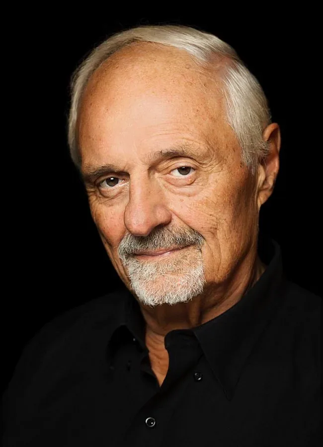 Тед Кочев иска български паспорт