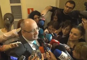 ДПС иска документ забранено ли е на Доган и Пеевски да влизат в Турция