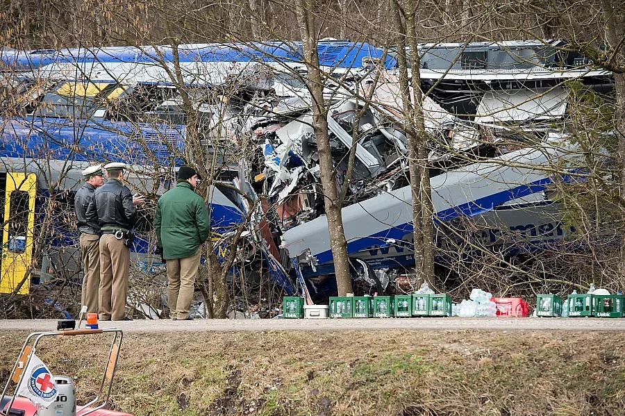 Човешка грешка довела до жп ада в Германия