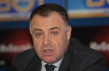 Трябва да отворим вратите за малките фирми