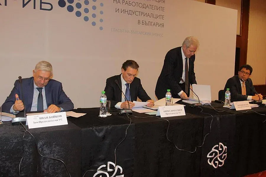 Домусчиев: Имаме нужда от стабилност