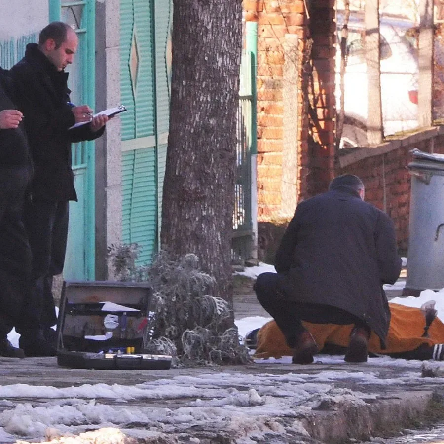 Син на бивш полицай зад обира в Средец (ОБЗОР)