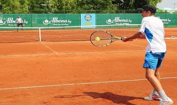 Тенесисти от пет континента мерят сили у нас