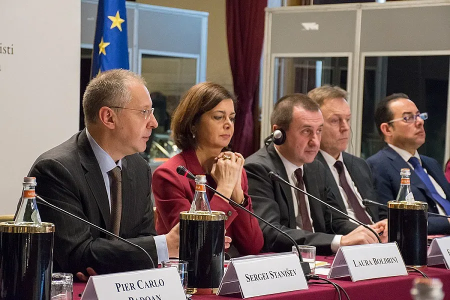 ПЕС с курс против строгите икономии