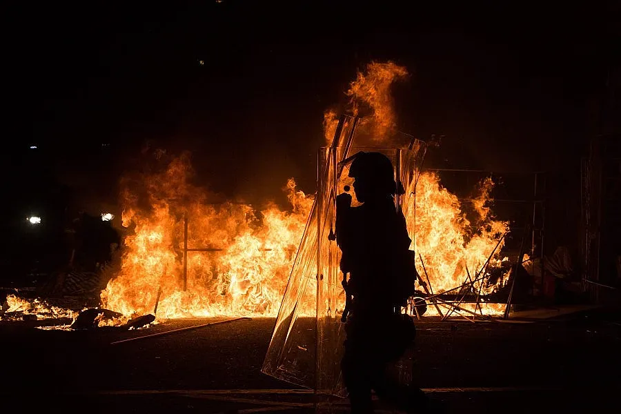 ВИДЕО: Жестоки сблъсъци в Хонконг