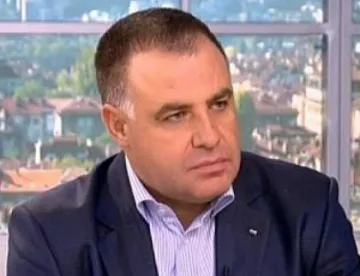 М. Найденов настоя за наказателна процедура срещу Гърция