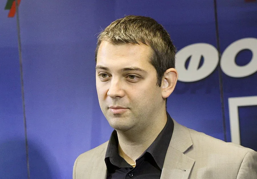 РБ: АБВ управляват с нас като имат полза   