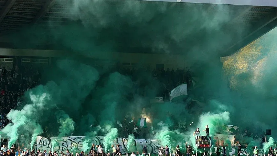 Хубчев пробва крило от Румъния