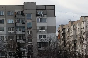 Всеки пети младеж живее в лоши домашни условия