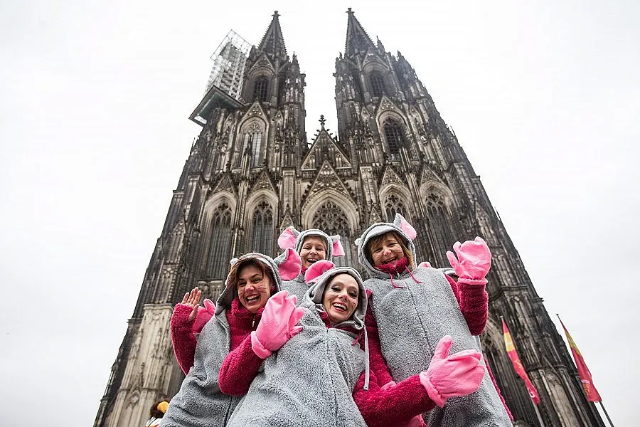 Секснасилие почерни карнавала в Кьолн