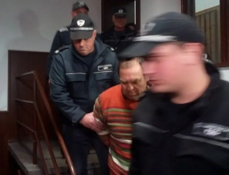 Съдът на крака при Евстатиев в болницата