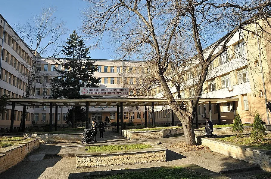 Тригодишно дете от Видин пи нафта, спасяват го