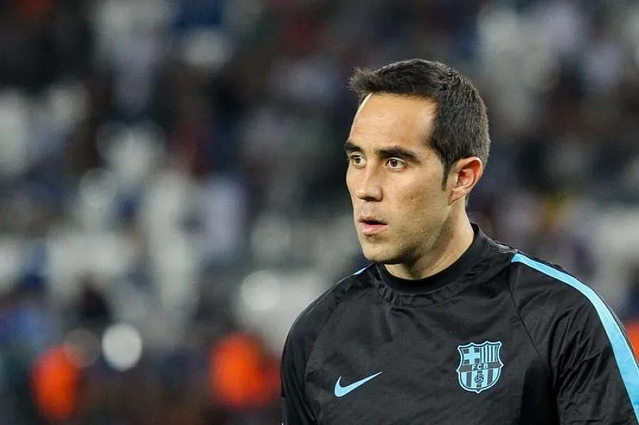 Вратар на "Барса" плаче за камион