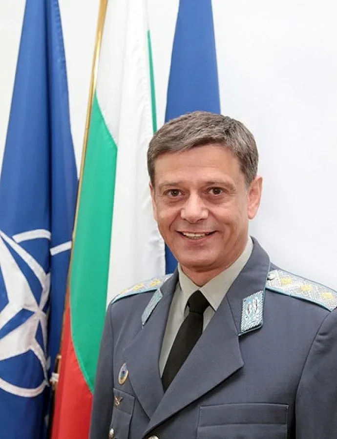 Предложиха генерал-лейтенант Константин Попов за началник на отбраната