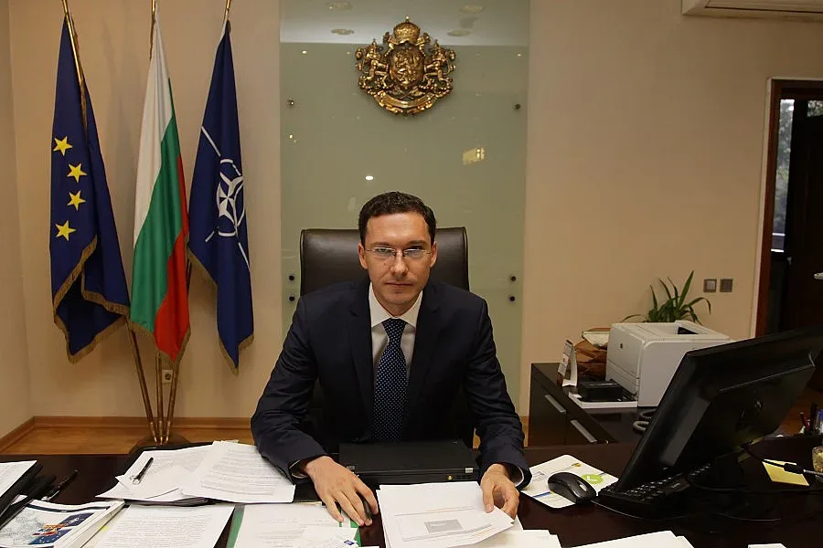 Митов: Длъжни сме да защитим нашите превозвачи