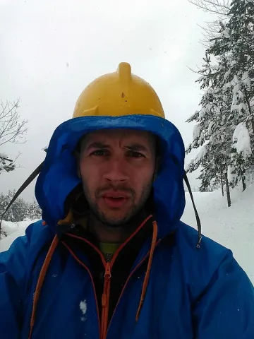 Родопчанин прави библиотека на колела