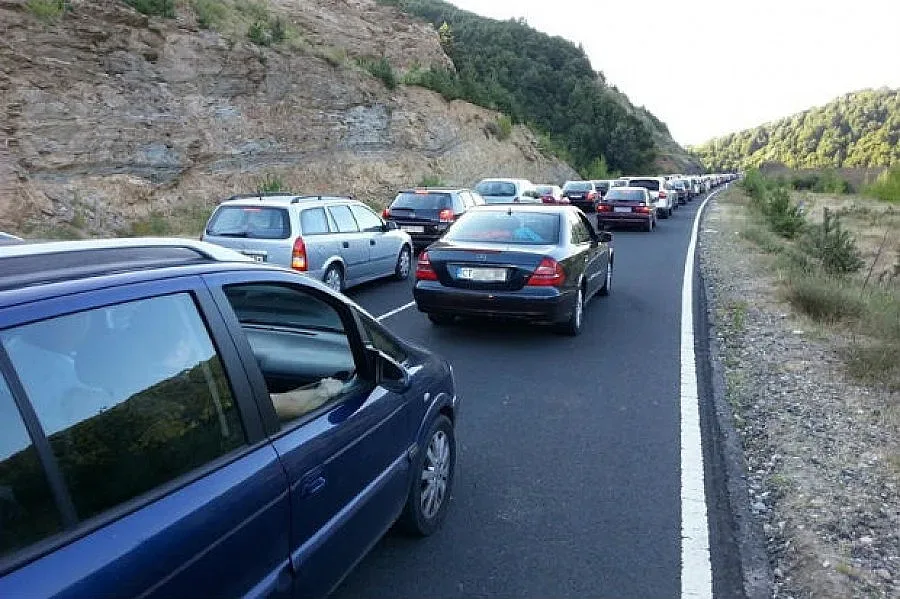 Движението от ГКПП „Маказа” се отклонява през граничния пункт „Златоград”