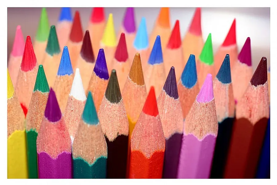 19-годишен напъха 138 молива в устата си (ВИДЕО)