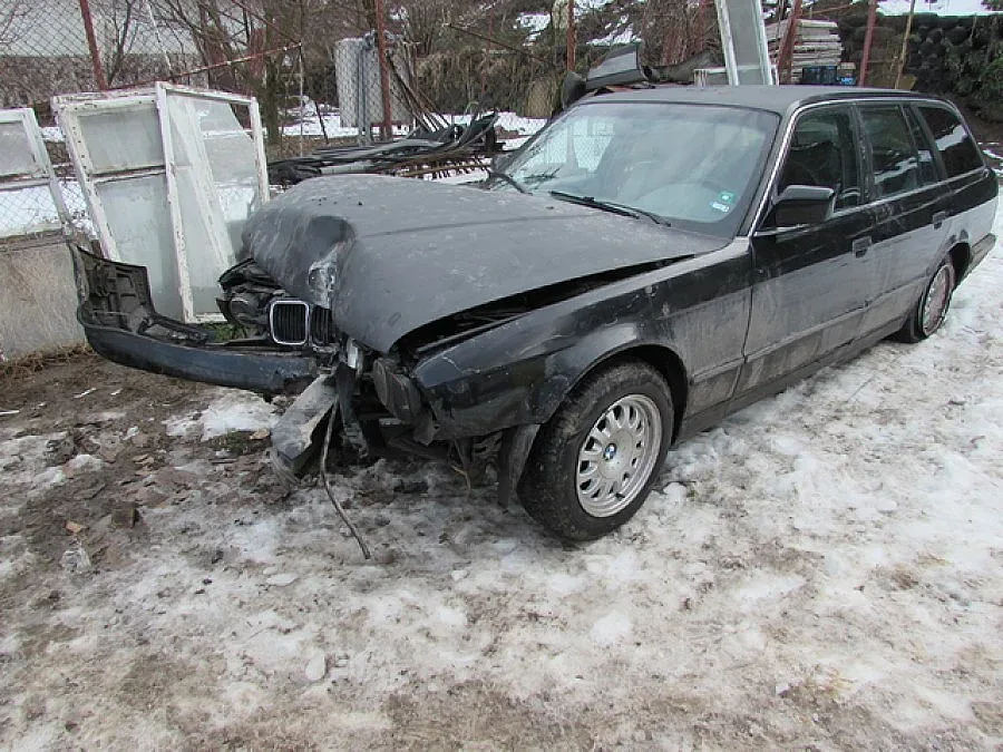 Пиян шофьор събори стълб в Русе