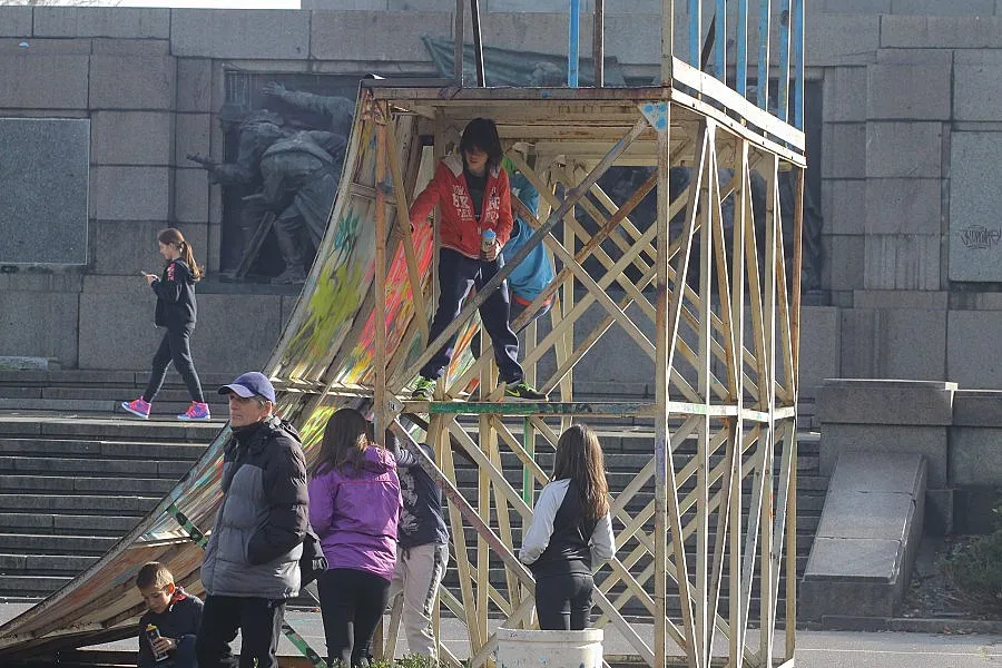 Слънчево и топло днес 