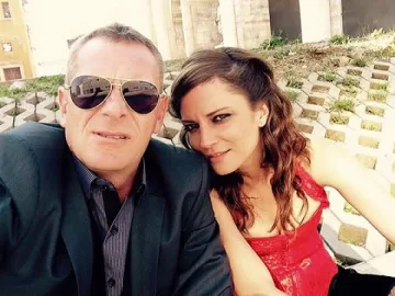 Скот Адкинс спасява Теодора Духовникова