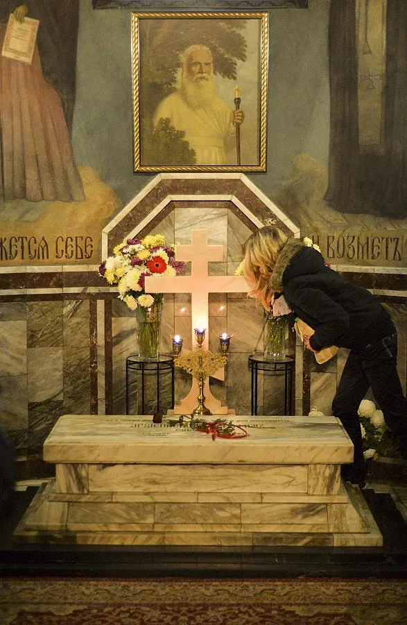 Канонизират дядо Серафим