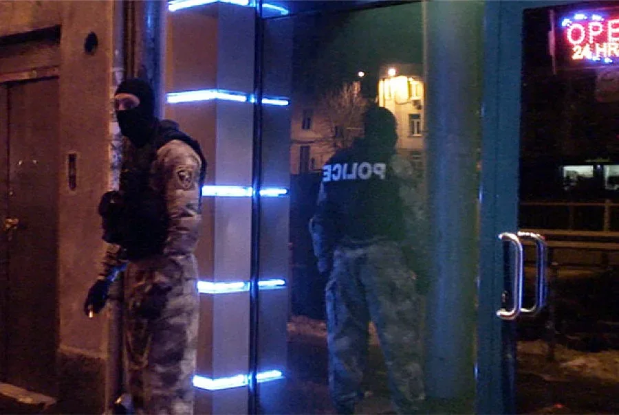 ГДБОП задържа група за трафик на секс робини 