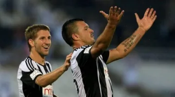 Божинов с оферта от Китай 