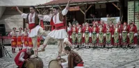 Освещават вината и награждават победителите на конкурс в Мелник