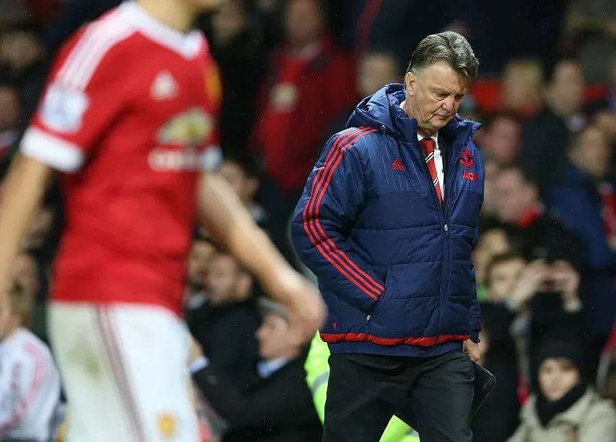 Ван Гаал си поръча денонощна охрана