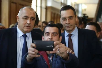 Борисов: Чичо кмет да си гледа Бургас 