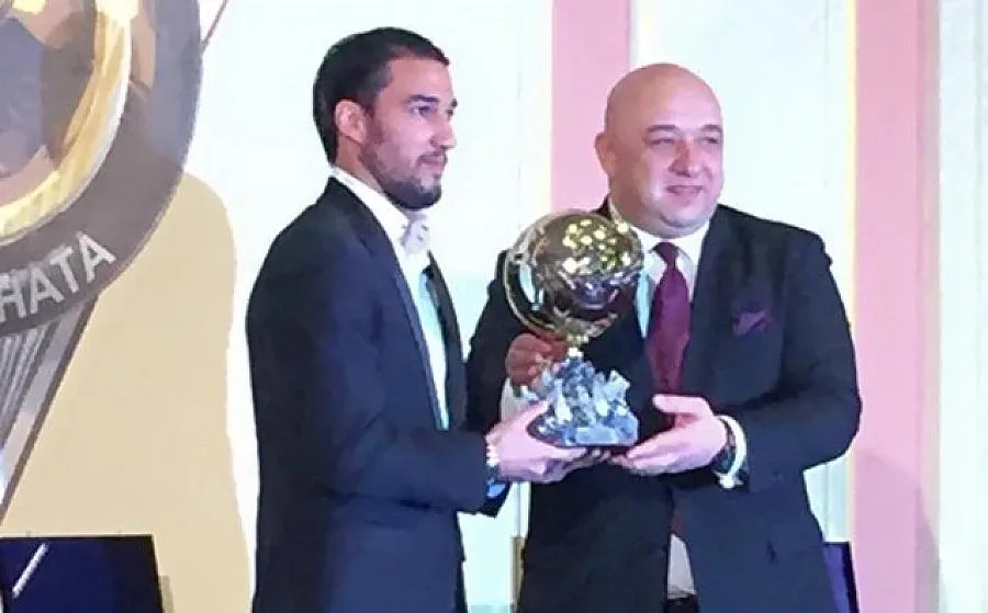 Ивелин Попов грабна приза "Футболист на годината" за 2015