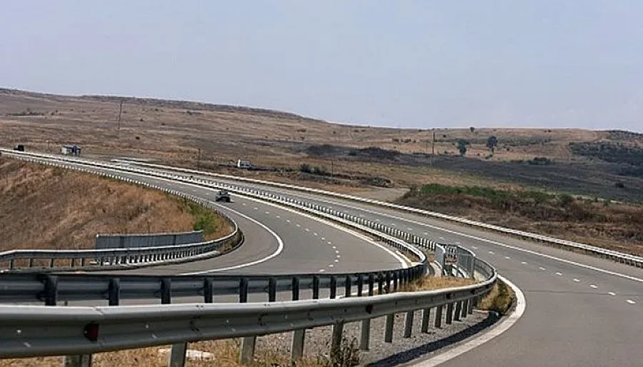 Републиканските пътища са проходими при зимни условия