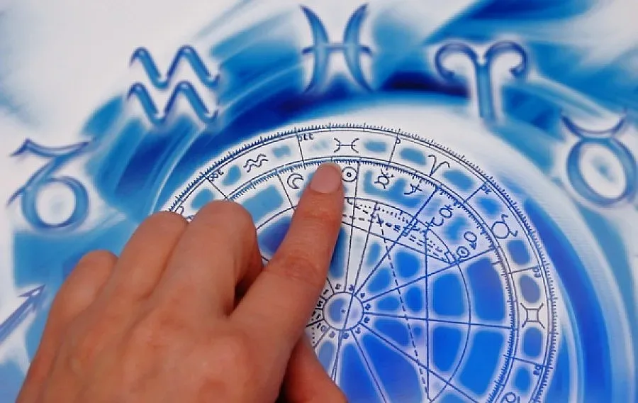 Любовта е крехка и ранима