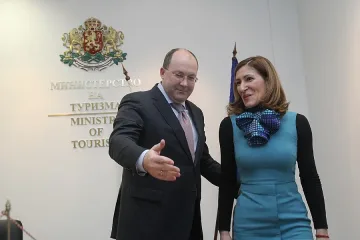 Горещ телефон за руските туристи