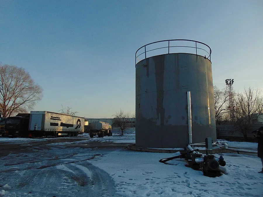 В Пловдив: 3 г. точели дизел през цистерна под земята