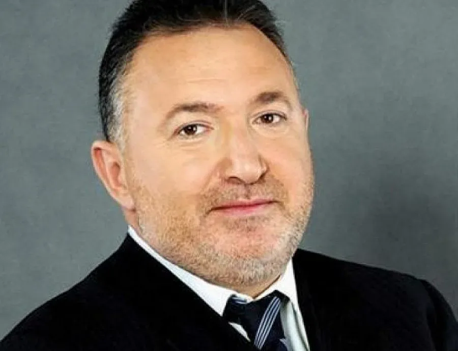 Карлово на протест за новите учебници: Кощунство е